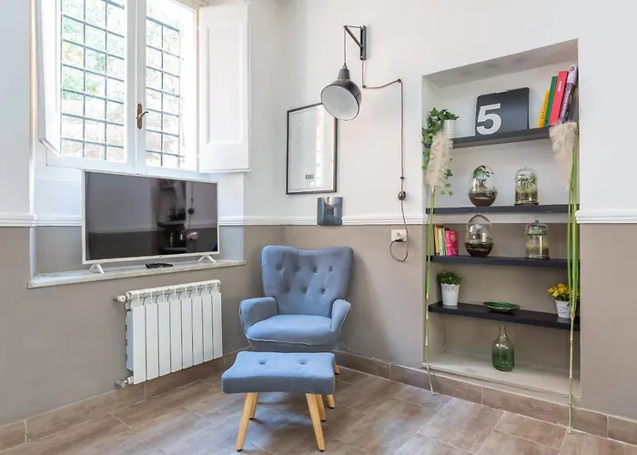 Charm Near Piazza Navona - Cozy Loft For 2 * רומא