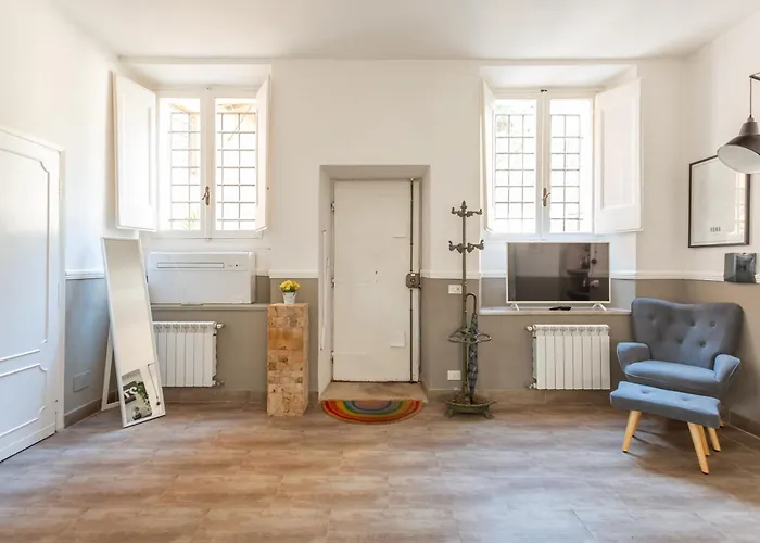 Charm Near Piazza Navona - Cozy Loft For 2 *