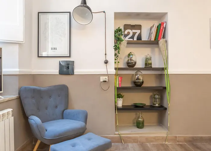 Charm Near Piazza Navona - Cozy Loft For 2