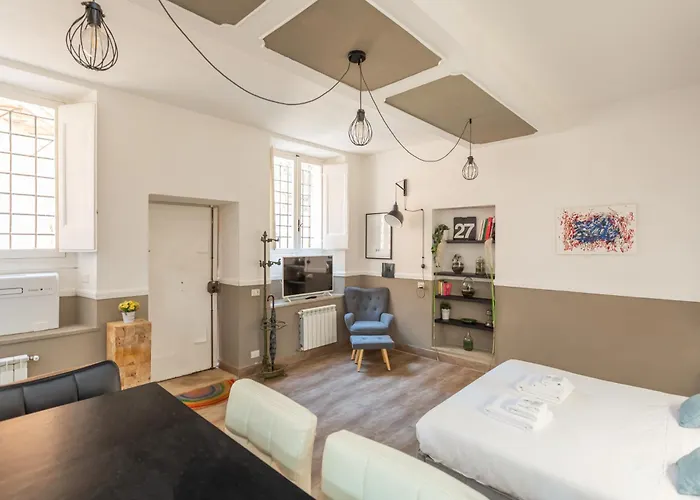 Charm Near Piazza Navona - Cozy Loft For 2 דירה רומא